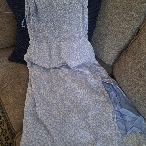 Abercrombie & Fitch Light Blue Smocked Top with Ruffle Trim - Picture 5 of 5